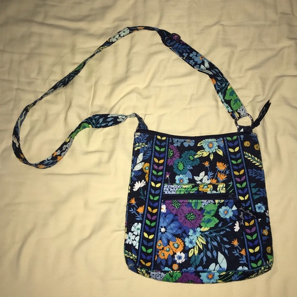 Vera Bradley hipster - Picture 1 of 4